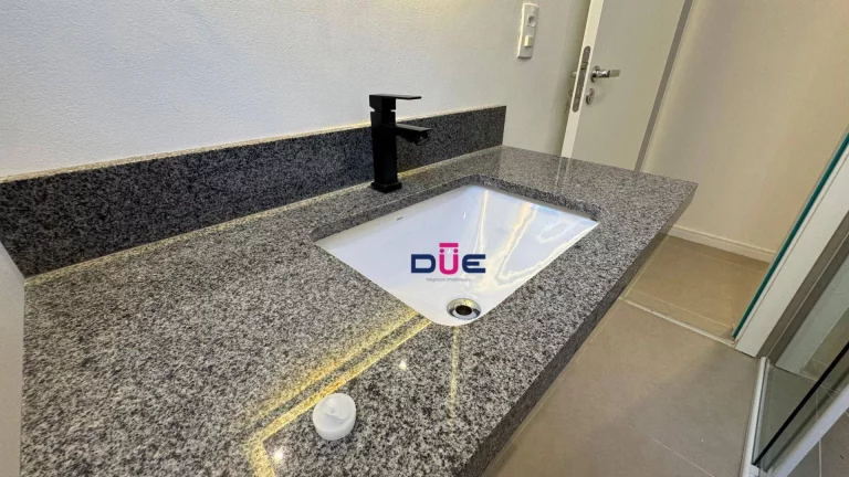 Imagem Apartamento com 2 dormitórios à venda, 83 m² por R$ 530.000,00 - Encruzilhada - Santos/SP