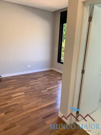 Imagem Casa de Condomínio com 4 Quartos e 4 suites à Venda, por R$ 4.800.000.00!