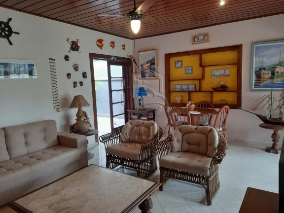 Imagem Linda casa no condomínio Pedra Verde a 150 metros da praia do Lázaro em Ubatuba!