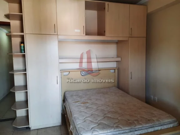 Imagem Espaçoso Apartamento Duplex c/ 4 Qtos.