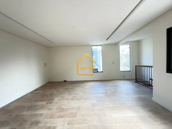 Imagem Casa nova à venda com 3 suítes, todas com closet, 2 salas. Villa Branca
