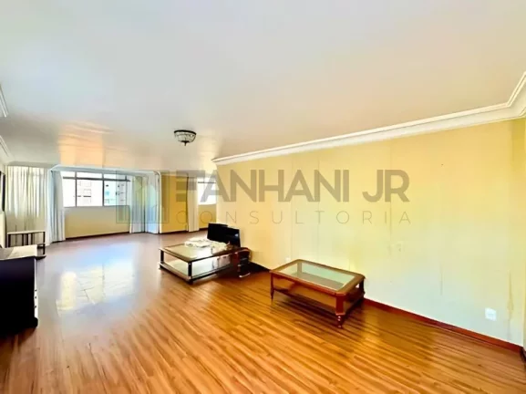 Imagem Apartamento para modernização no Jardim Paulista: 3 Quartos, 1 Suíte, 3 Salas, 3 Banheiros, 2 Vagas, 210m². Venha Conhecer!