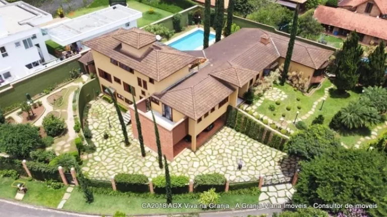 Imagem Casa com 3 dormitórios à venda, 640 m² por R$ 3.500.000,00 - Granja Viana - Carapicuíba/SP