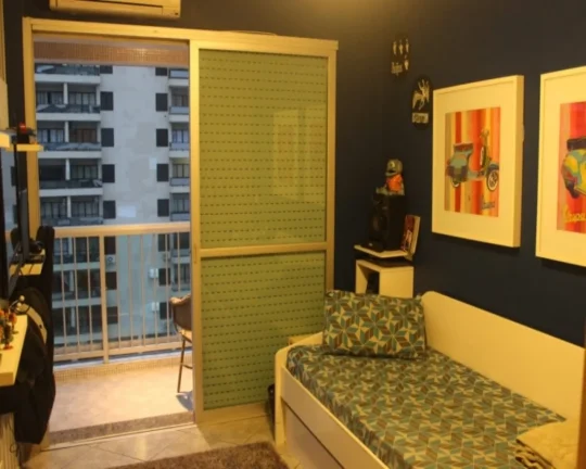 Imagem Imperdível oportunidade de investimento em Guarujá-SP: Apartamento de 3 quartos, 1 suíte, 2 salas, 3 banheiros, 2 vagas de garagem, 111,00 m² na Pitangueiras.