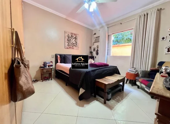 Imagem Luxuosa Casa à Venda em Belo Horizonte - Santa Amélia: 3 Quartos, 1 Suíte, 3 Salas, 3 Banheiros, 3 Vagas, 272m².