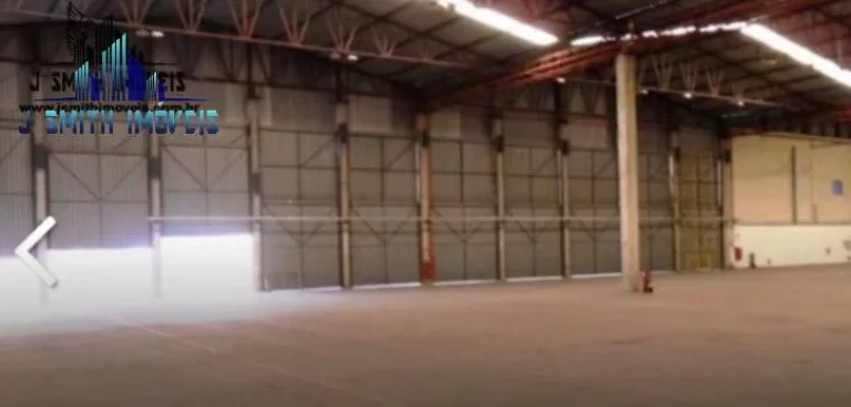 Imagem GALPÃO LOGÍSTICO E INDUSTRIAL EM POOLO INDUSTRIAL NO TAMBORÉ, PRÓXIMO DA CASTELO.

Área Cosntru...