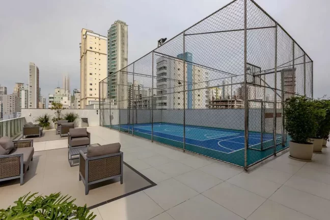 Imagem Apartamento com 3 suítes e 2 vagas de garagem no Centro em Balneário Camboriú