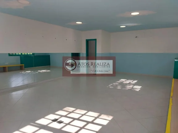 Imagem Alugo Salão Comercial Região Chácara Flora, com 134 M², Mesanino com 42M², Total 175M², 5 Vagas de Garage, Valor da Locação já incluso o IPTU e Condomínio , R$ 9.325,00 Reais.
