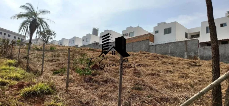 Imagem Lote / Terreno / Condomínio à venda Bairro Cabral Contagem MG