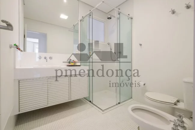 Imagem Maravilhoso apartamento duplex no Itaim Bibi com 394m².