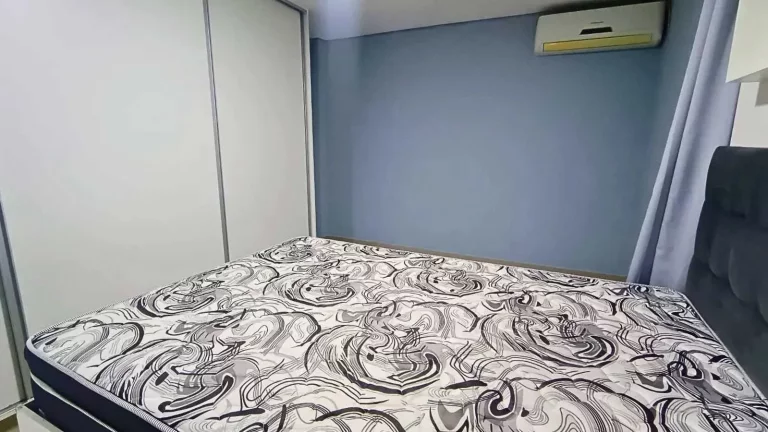 Imagem Casa dividida em 3 apartamentos independes rendendo R$ 8.570,00 de aluguel em Balneário Camboriú/SC