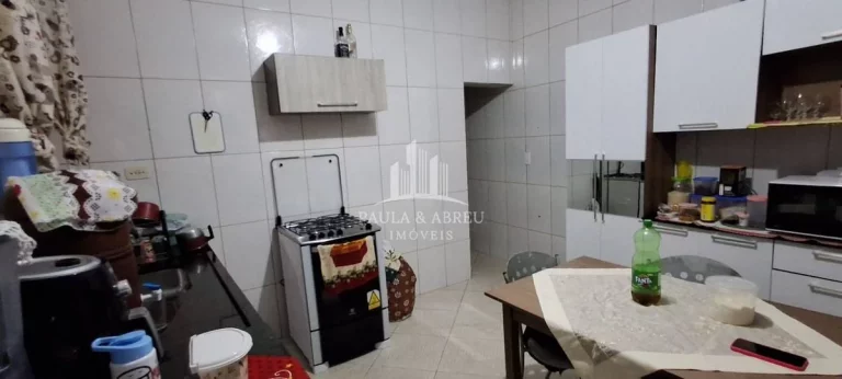 Imagem Sobrado 125m² 2 Casas, 3 e 4 Cômodos com Sacada, 2 Vagas, Quintal Grande, Contrato, Vila Nova Mauá-SP
