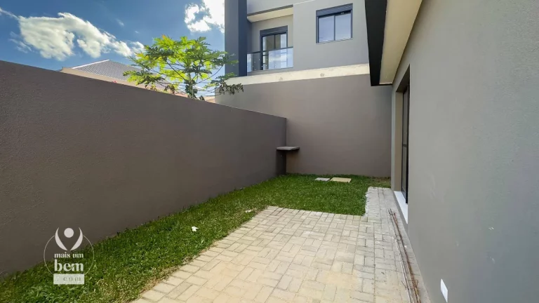 Imagem Sobrado com 3 quartos, 1 Suíte, 150 m², à venda por R$ 865.000