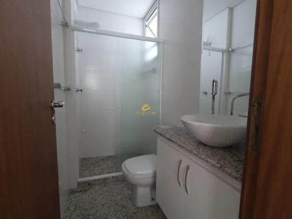 Imagem Apresentamos este moderno e luxuoso apartamento, totalmente mobiliado e equipado, localizado no cora...