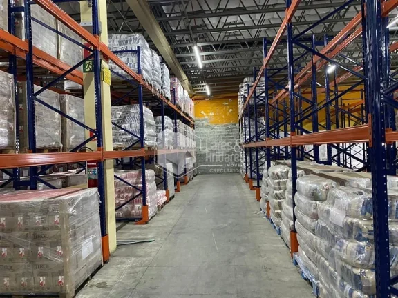 Imagem GALPÃO P/ LOCAÇÃO COMERCIAL, COM 10.850 M², SENDO 5.500M² DE ÁREA CONSTRUÍDA, COM 1.000M² DE MEZANINO. PARTE DO PISO TÉRREO SUPORTA ATÉ 4 TON.