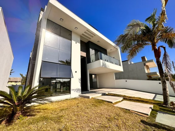 Imagem Casa à venda em Passo de Torres, Balneário Rosa do Mar, com 4 quartos, 251m²