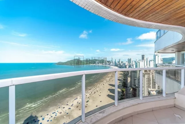 Imagem Cobertura Triplex Frente Mar no Centro de Balneário Camboriú