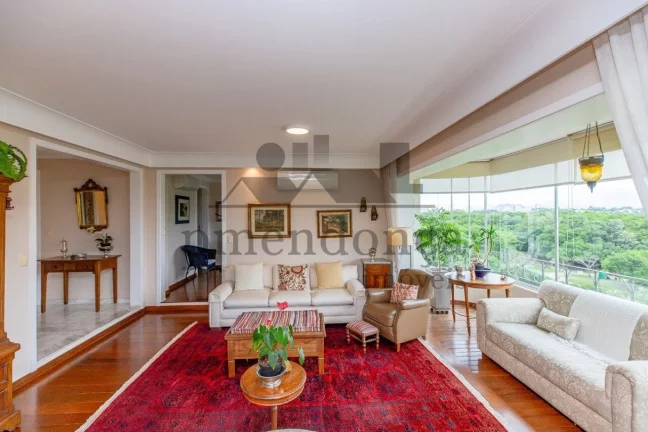 Imagem Apartamento reformado, com vista panorâmica para o Parque Villa Lobos.