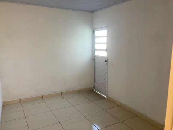 Imagem Sobrado com 1 dormitório para alugar, 40 m² por R$ 900,00/mês - Calmon Viana - Poá/SP