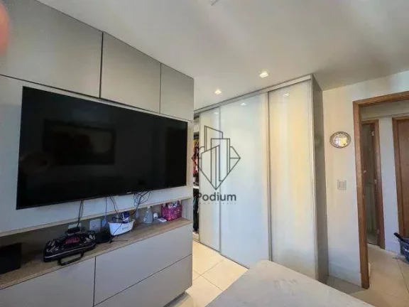 Imagem Apartamento com projetados e varanda / sacada de alto padrão em Condominio Club Maison Miramar - AP2098