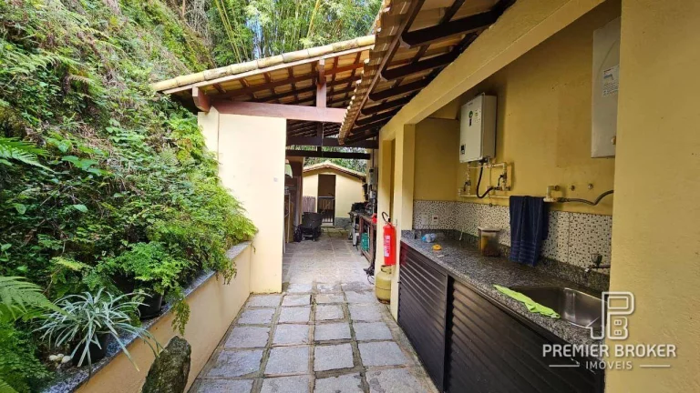 Imagem Casa com 3 dormitórios à venda, 350 m² por R$ 1.300.000,00 - Fazenda Boa Fé - Teresópolis/RJ