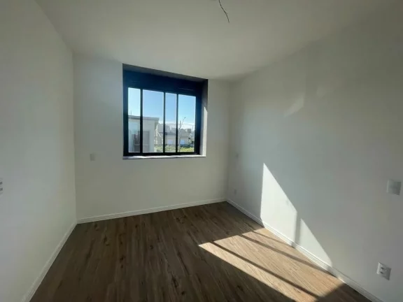 Imagem Casa de alto padrão em Ambrósio, Garopaba-SC: conforto, comodidade e localização privilegiada!