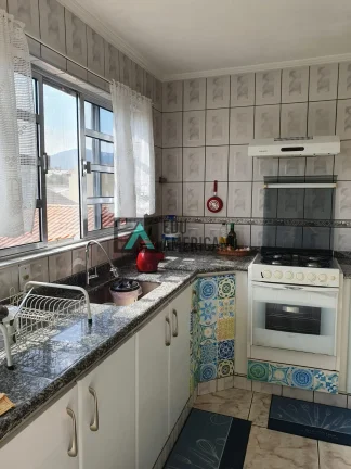 Imagem Casa com excelente terreno à venda em bairro residencial