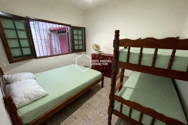 Imagem Se você busca espaço, conforto e uma localização privilegiada no litoral, este imóvel é perfei...