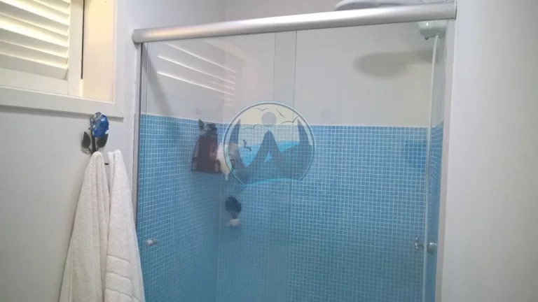 Imagem Casa em Condomínio à Venda em Ubatuba-SP: 4 Quartos, 2 Suítes, 151m² - Bairro Horto Florestal