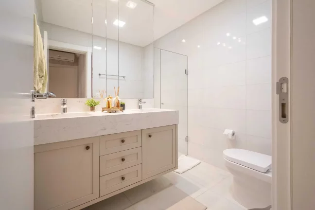 Imagem Apartamento mobiliado com 4 suítes e 3 vagas de garagem em Itapema