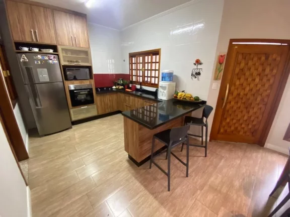 Imagem Belissíma Casa a Venda no Vila Branca