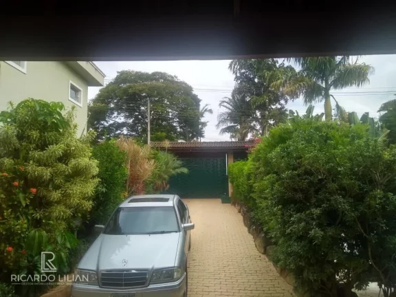 Imagem "Chácara dos Sonhos em Atibaia: Luxo, Conforto e Segurança por um Preço Irresistível!"