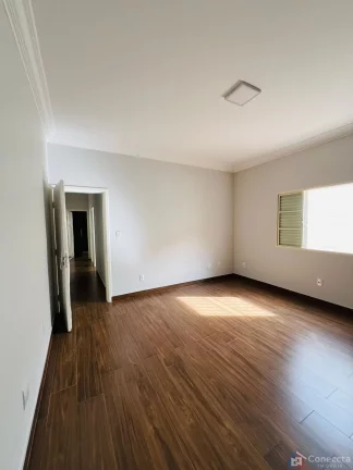Imagem Casa Alto Padrão no bairro Valparaiso.