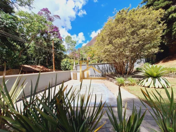 Imagem Casa com 3 dormitórios à venda, 175 m² - Parque do Imbui - Teresópolis/RJ