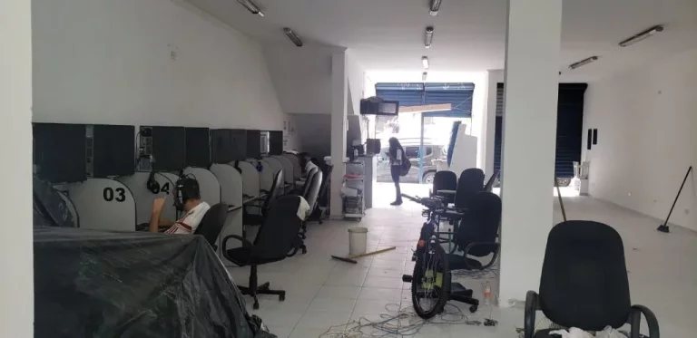 Imagem Salão à venda, 176 m² por R$ 1.600.000,00 - Centro - Suzano/SP