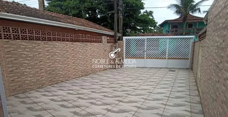 Imagem Casa térrea geminada.
50 metros da Orla.