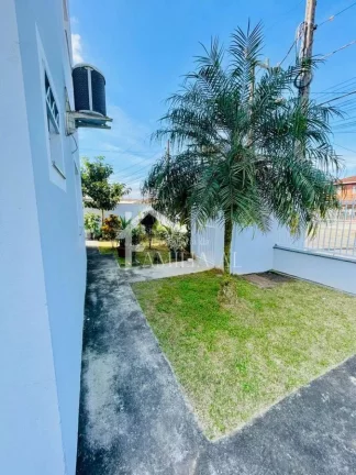 Imagem Apartamento no Iririu com 3 quartos
