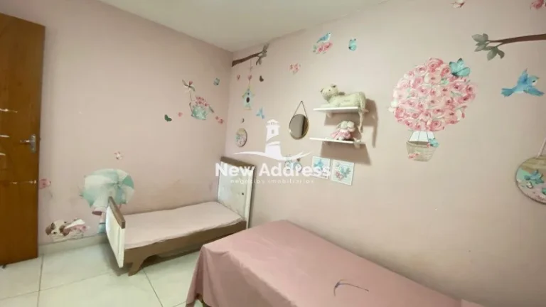 Imagem Duas casas no mesmo terreno em Sotelândia: 3q + 2q, varanda com churrasqueira e ótima localização!