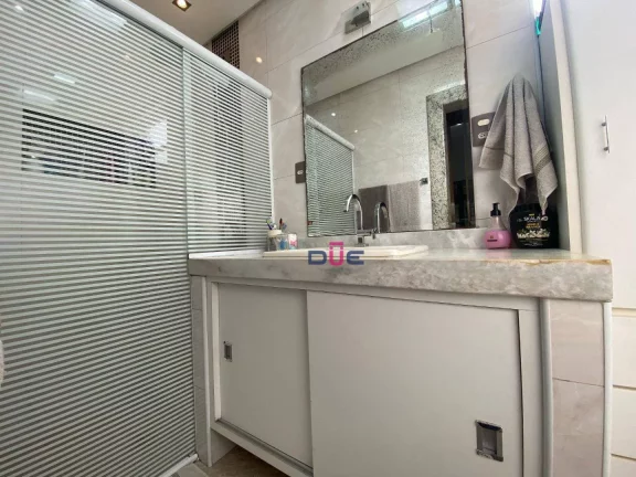 Imagem Apartamento com 2 dormitórios à venda, 106 m² por R$ 850.000,00 - Pompéia - Santos/SP