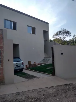 Imagem *CASA INDIVIDUAL, BAIRRO SAMAMBAIA II
*EM LOTE DE 180 M²
*CONSTITUÍDA POR: 2 QUARTOS, SALA, COZINH...