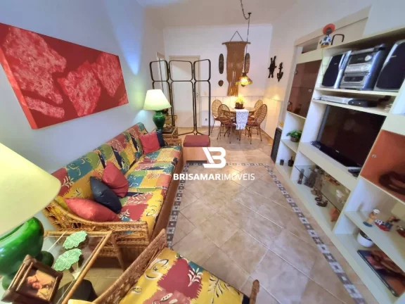 Imagem PITANGUEIRAS- LOCAL NOBRE , AMPLO APARTAMENTO CLARO E AREJADO , GARAGEM NO PRÉDIO.