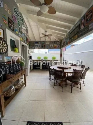 Imagem Casa em condomínio à venda. 290m², 3 quartos e 1 suíte, em Paulínia.