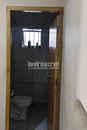 Imagem Casa à Venda no Jardim Carlota em Londrina com 247m² de Área Útil, 3 Quartos sendo 1 Suíte, Edícula Completa e 2 Vagas de Garagem