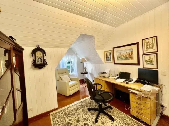 Imagem Linda Casa com 7 suítes a venda em Campos do Jordão-SP