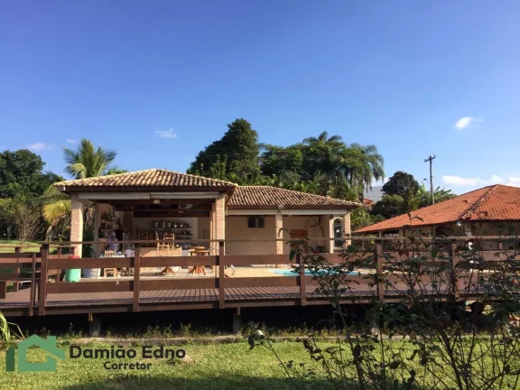 Chacara com 4100 metros, lago com peixe, churrasqueira, piscina, fogão alen