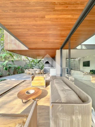 Imagem Casa de Condomínio em Tamboré - Santana de Parnaíba, SP