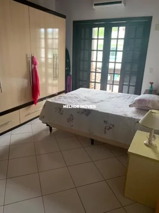 Imagem Casa Mobiliada e Equipada à Venda com 08 Dormitórios sendo 02 Suítes Localizada no Bairro das Nações em Balneário Camboriú - SC