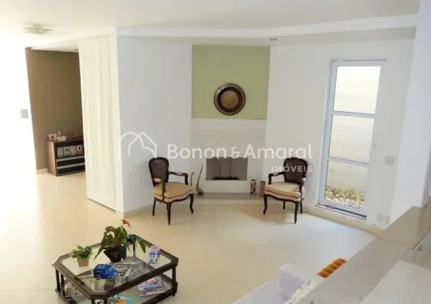 Imagem Imóvel encantador em um ambiente tranquilo, ideal para quem busca conforto e qualidade de vida. A c...