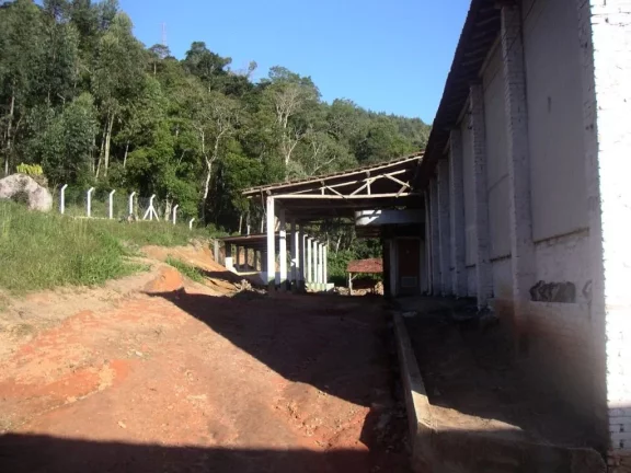 Imagem Galpão à venda, 700 m² por R$ 785.000,00 - Cruz das Almas - Biritiba Mirim/SP