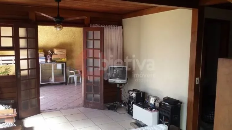 Imagem Casa com 3 dormitórios à venda, 300 m² por R$ 450.000,00 - Guriri - Cabo Frio/RJ